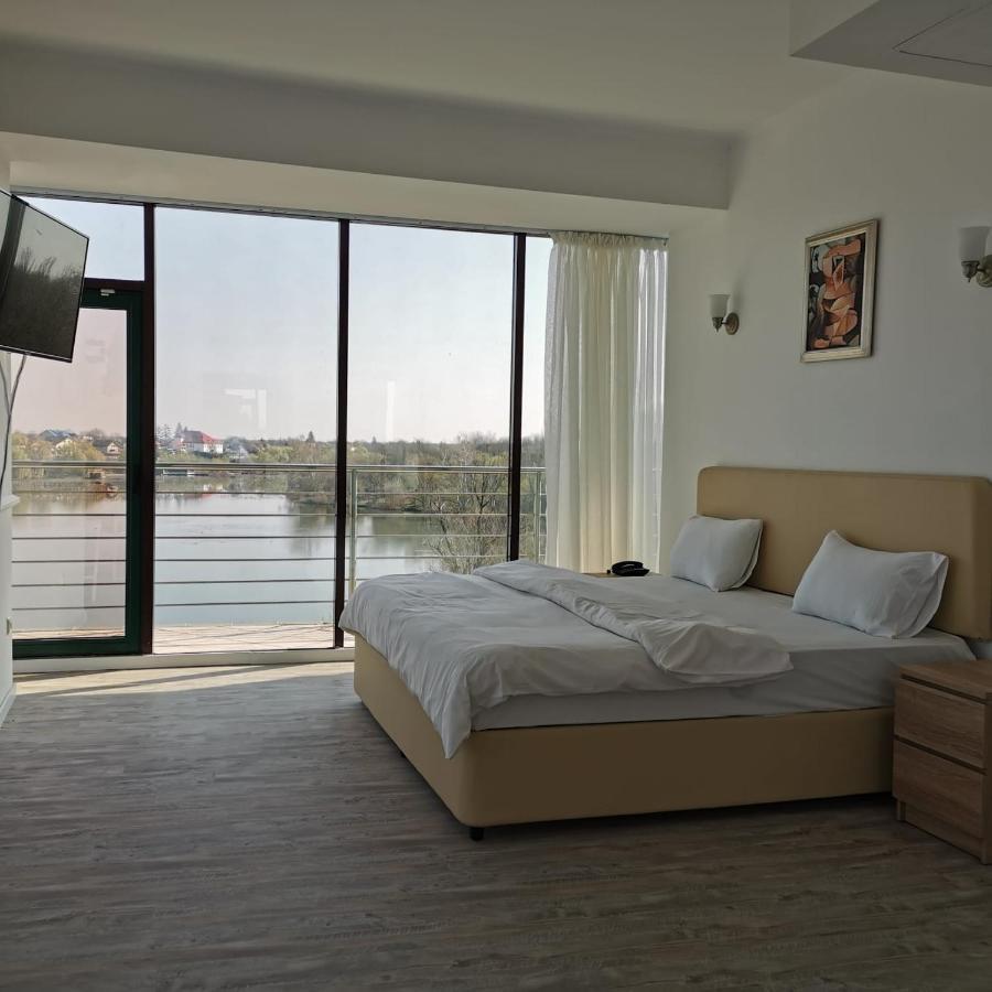 Hotel Zimbru Snagov Tincabesti 외부 사진